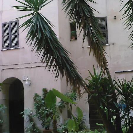 Roma Prince Inn Accommodation Ngoại thất bức ảnh